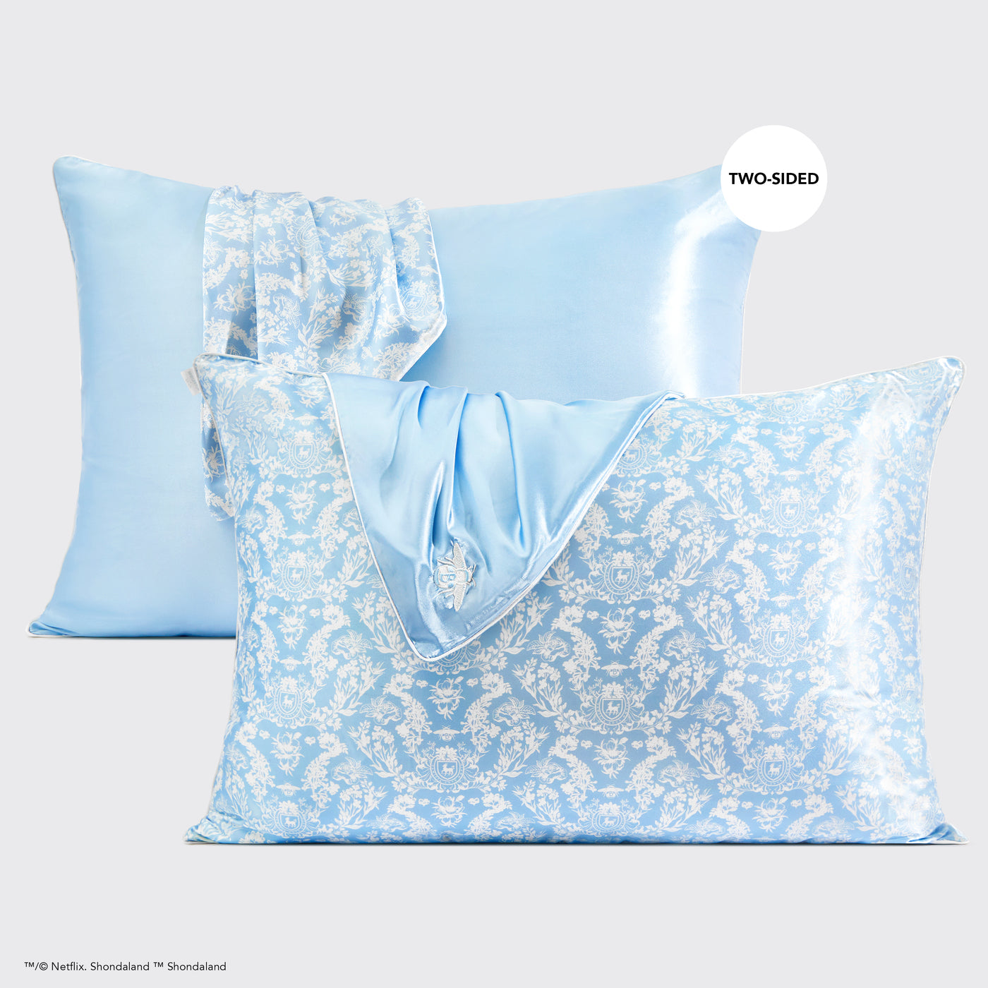 Taille d'oreiller en satin Kitsch x Bridgerton - Toile De Blue