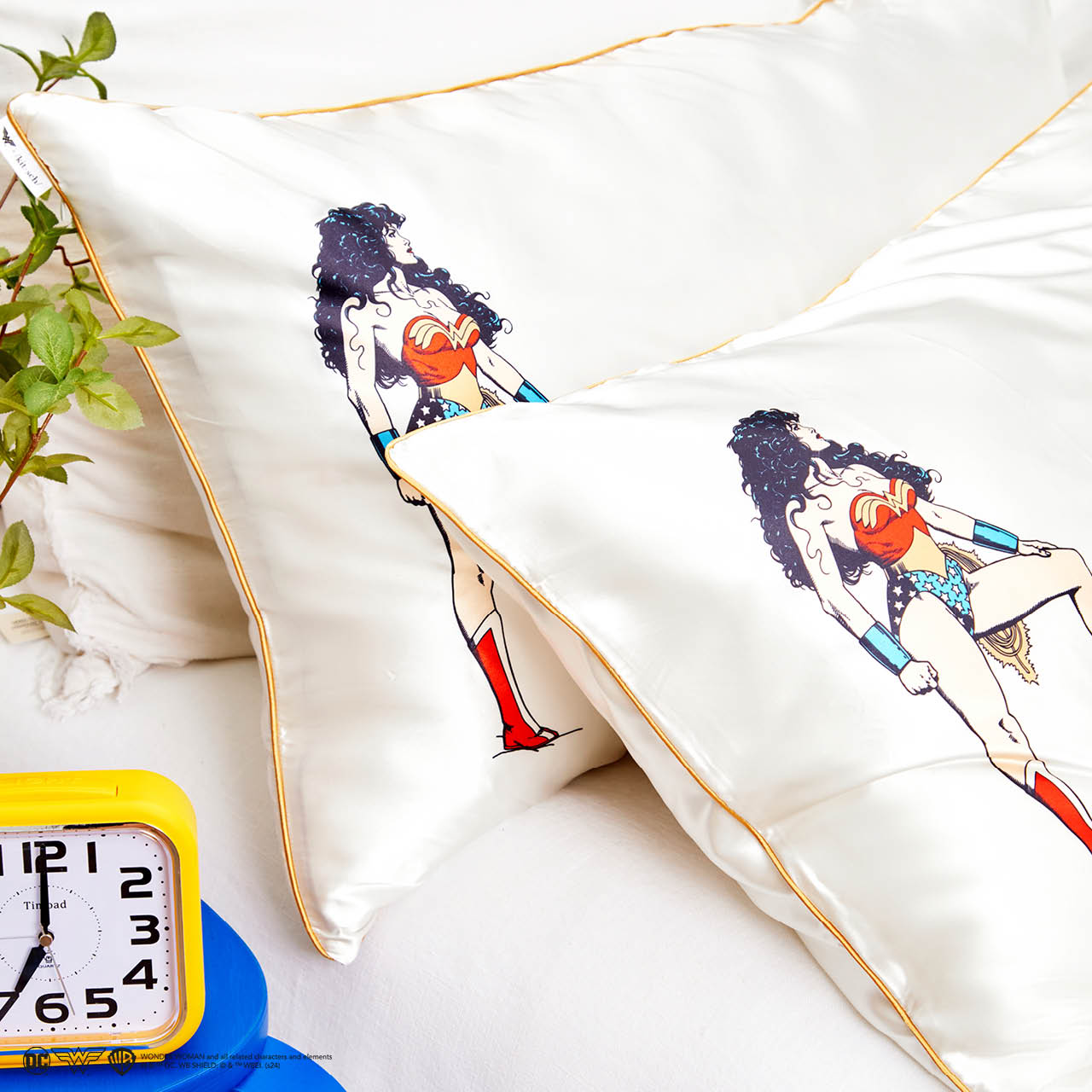 Kitsch x Wonder Woman Taille d'oreiller en satin - Believe in Wonder | King